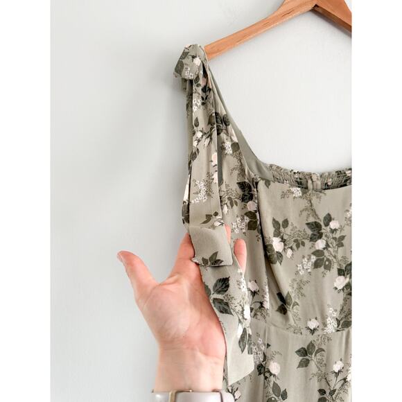 Reformation | Twilight Dress in Verde | Sz 6 - Picture 5 of 10